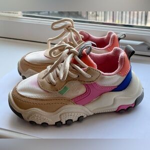Zara toddler size 23 (size 7) running shoes, great condition worn only twice.